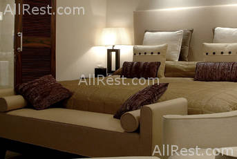 Grosvenor House West Marina Beach 5